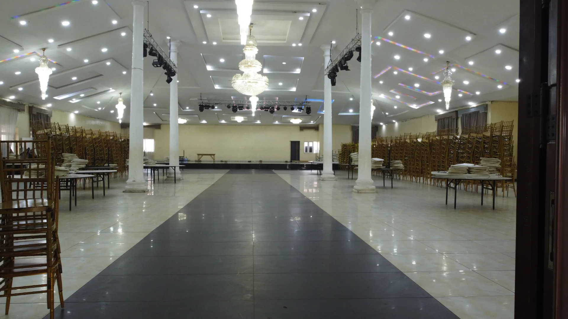EMPTY HALL FROM ENTRANCE DOOR
